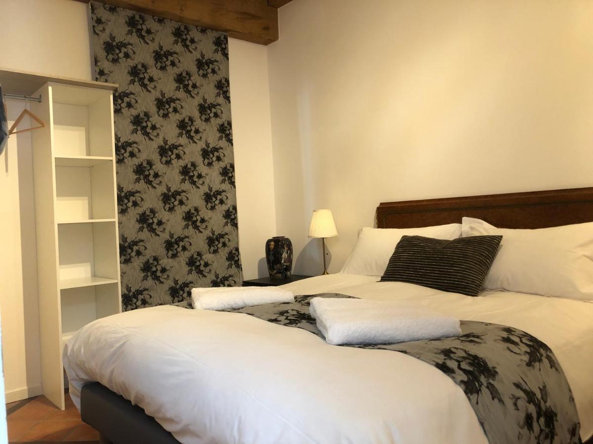 Domaine Des Monges Bed & Breakfast