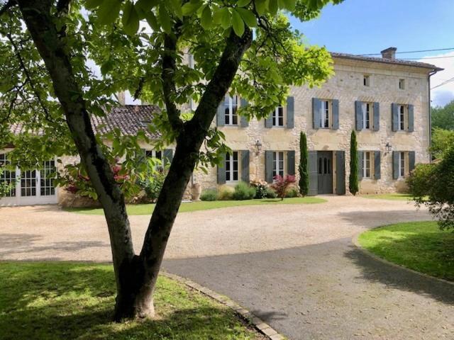 Domaine Des Monges Bed & Breakfast *