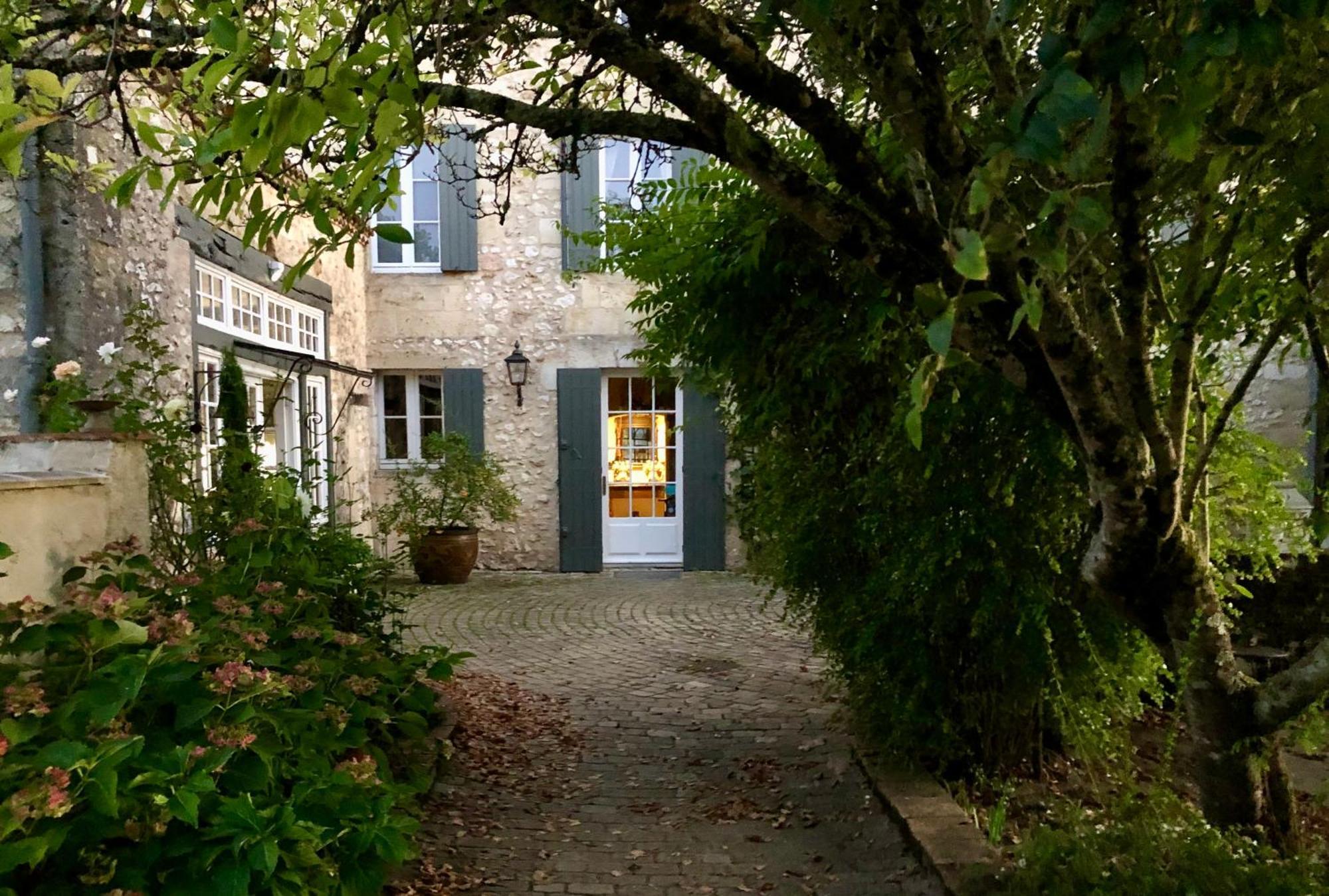 Domaine Des Monges Bed & Breakfast *